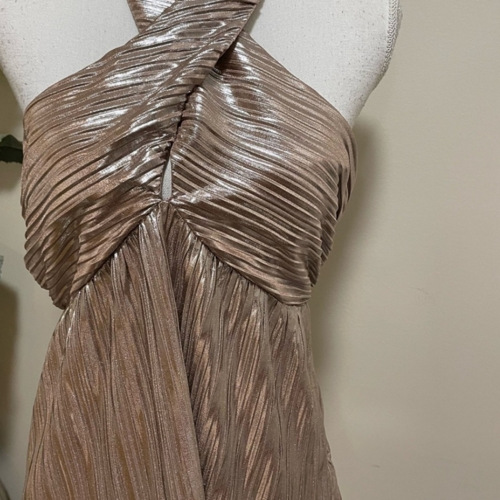 Anthropologie Shimmer V-neck Tank Top. - Picture 5 of 14